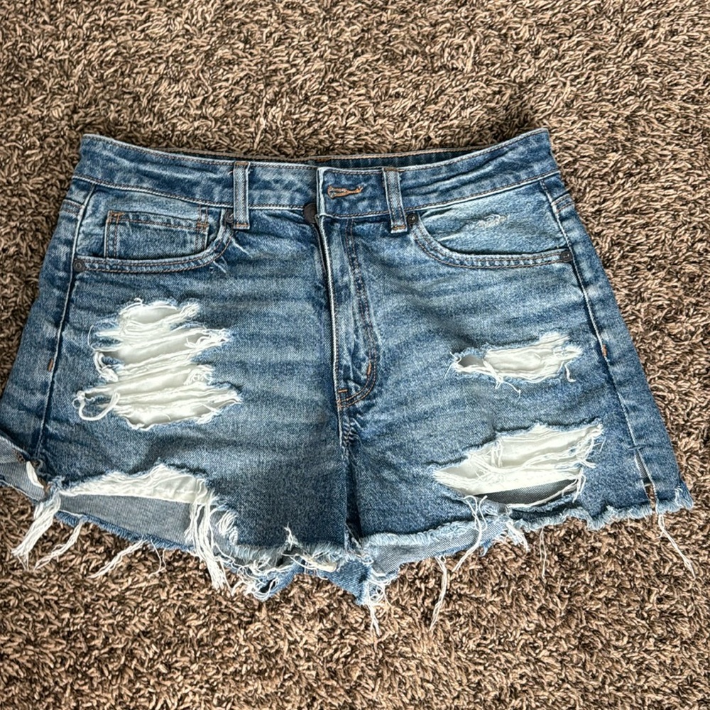 AE Short